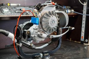 Kompletter Motor nach Vespa PX200 Motorrevision während dem Testlauf