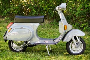 Vespa PK 50 Restauration grau mit Tuning
